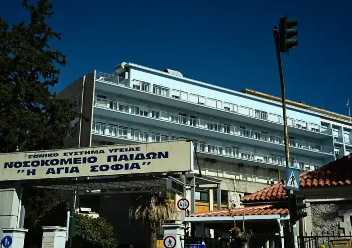 Συναγερμός στο Παίδων: Διασωληνωμένο 4χρονο αγόρι με γρίπη – Υπέστη ανακοπή πριν τη διακομιδή του