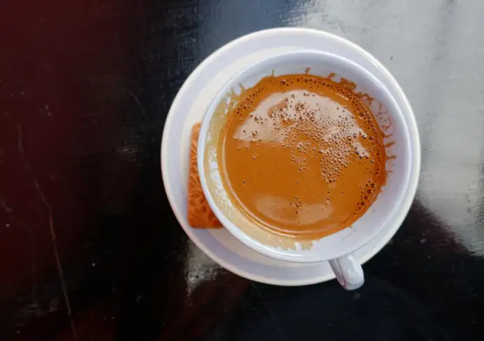 Ελληνικός καφές: Το «φάρμακο» της μακροζωίας – Γιατί μια κούπα κάθε πρωί μπορεί να σας χαρίσει χρόνια ζωής