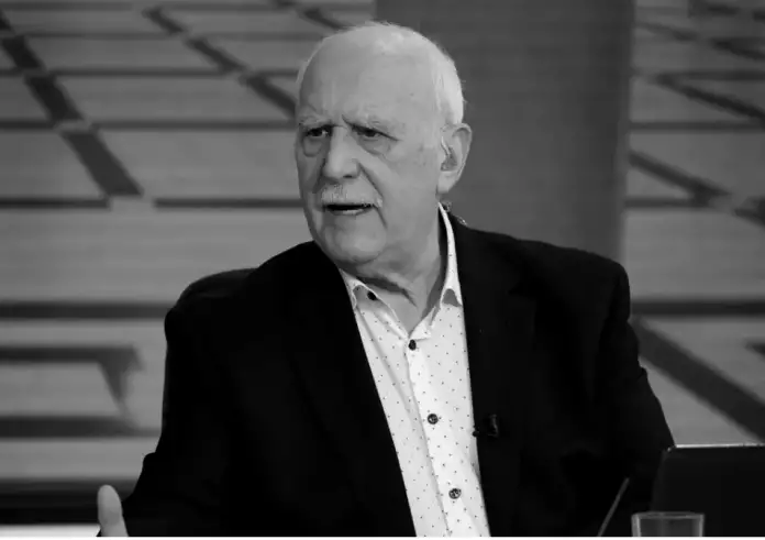Πέθανε ο Γιώργος Παπαδάκης: Η τελευταία συγκλονιστική συνέντευξη και η διαδρομή του «βασιλιά» της πρωινής ζώνης
