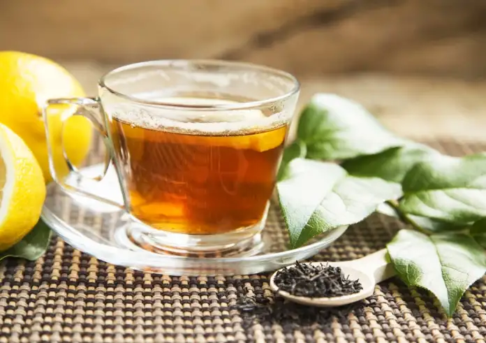 Αποτοξίνωση με τσάι: Μύθος ή η απόλυτη τάση του 2026; Τι πραγματικά συμβαίνει στο σώμα μας