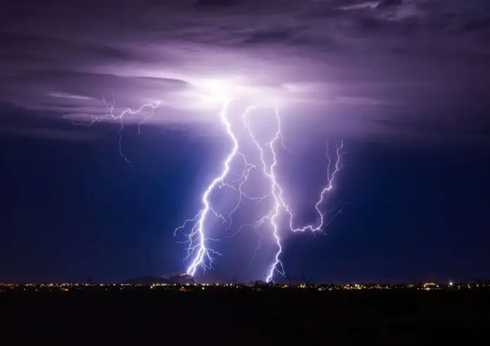 Συναγερμός 112 σε 5 νομούς της Πελοποννήσου: Έρχεται η κακοκαιρία «Κατηγορίας 5» – Πού θα «χτυπήσουν» τα ακραία φαινόμενα