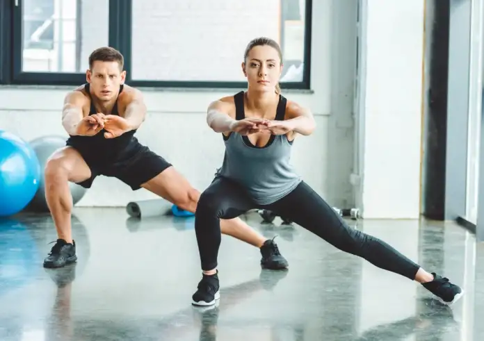 Η άσκηση ως «φάρμακο»: Νέα έρευνα αποκαλύπτει ότι το περπάτημα νικά την κατάθλιψη όσο και τα αντικαταθλιπτικά