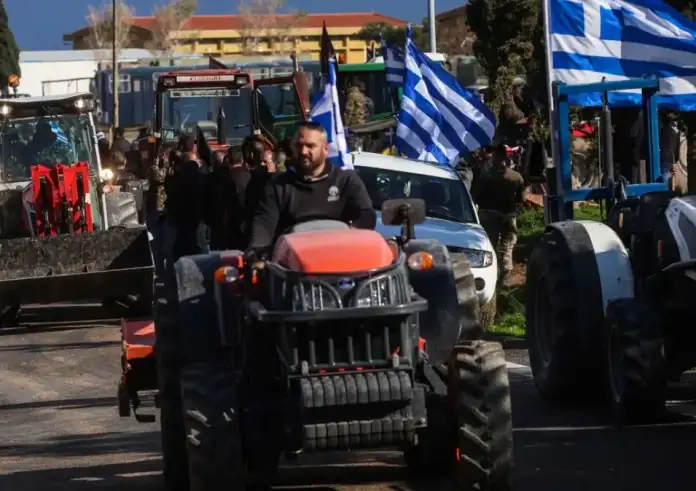 «Πλάτη δεν ξαναβάζουμε»: Οριστικό «όχι» και από τους αγρότες της Κρήτης στον Μητσοτάκη – Πλήρης ρήξη με την Πανελλήνια