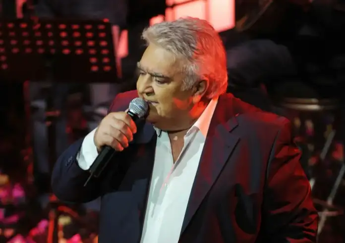 Πασχάλης Τερζής: Στο νοσοκομείο εσπευσμένα ο αγαπημένος τραγουδιστής – Ποια η κατάσταση της υγείας του