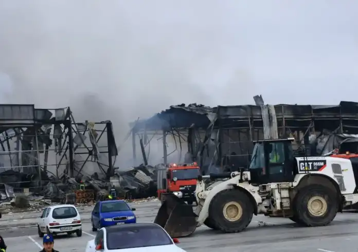 Παρέμβαση του Ρουβίκωνα στο σπίτι του ιδιοκτήτη της «Βιολάντα» στα Τρίκαλα