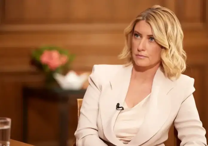 Σία Κοσιώνη: Στην εντατική με πνευμονία – Τα νεότερα για την κατάσταση της υγείας της