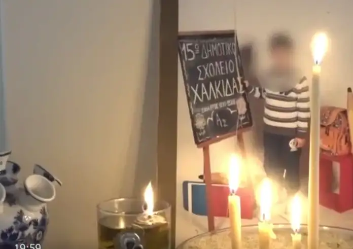 «Τον έδερναν και τον έλεγαν χοντρό»: Συγκλονίζει η μητέρα του 15χρονου που αυτοκτόνησε στη Χαλκίδα – Τα βίντεο-σοκ στο τάμπλετ