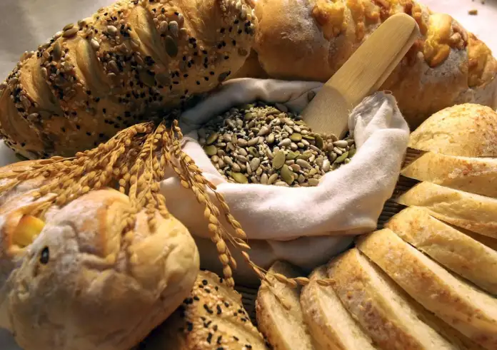 Υδατάνθρακες το βράδυ: Μύθος ή πραγματικότητα οι αρνητικές επιπτώσεις;