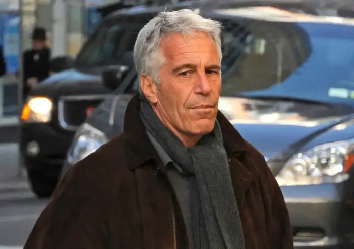 «Παντρέψου με»: Οι σοκαριστικοί διάλογοι της Σάρα Φέργκιουσον με τον Έπσταϊν – Το «βασιλικό» δίκτυο του σεξ και της διαφθοράς