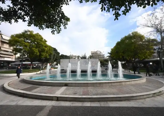 Αισιοδοξία για τη μικρή στην Καλλιθέα: Σταθεροποιήθηκε η κατάστασή της μετά το ατύχημα στο σιντριβάνι