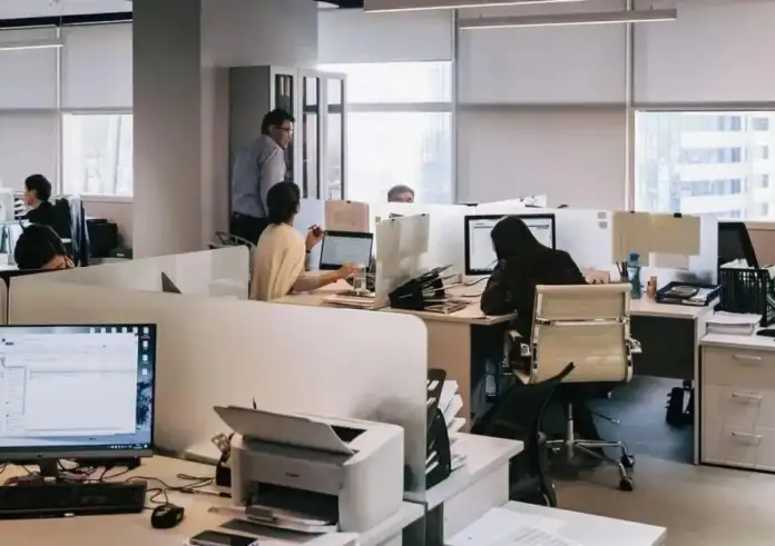 Δημόσιο 2.0: Οι 12 αλλαγές που υπόσχεται το νέο νομοσχέδιο – Τι αλλάζει για πολίτες και υπαλλήλους