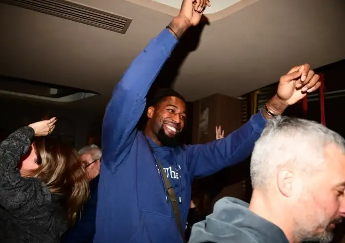 Παναθηναϊκός: Ναν, δεν θα πας πουθενά! Πανηγυρισμοί και χοροί μετά την κατάκτηση του Κυπέλλου