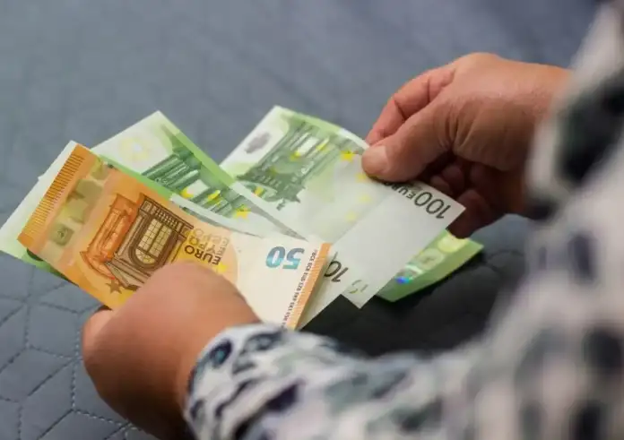 Συντάξεις Μαρτίου 2026: Νωρίτερα οι πληρωμές λόγω Καθαράς Δευτέρας – Οι ημερομηνία ανά Ταμείο