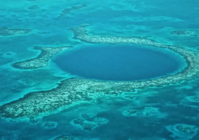 Γιουκατάν, Taam Ja’: Η «μπλε τρύπα» στο Μεξικό που αποτελεί επιστημονικό αίνιγμα