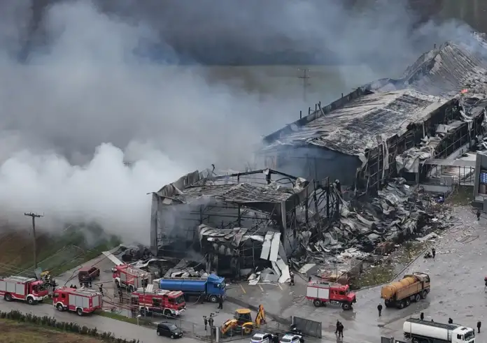 Τραγωδία στη Βιολάντα: Τα «σημεία μηδέν» της έκρηξης – Νέα ντοκουμέντα και έφοδοι σε σπίτια