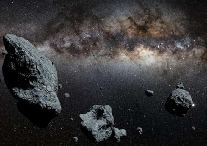 Αστεροειδής, μήκους δέκα λεωφορείων κατευθύνεται προς τη Γη - Πόσο κοντά θα φτάσει