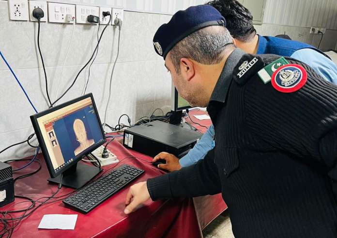 Έγκυος είχε ένα σφηνωμένο καρφί στο κεφάλι της και ούτε που φαντάζεστε πώς έγινε αυτό