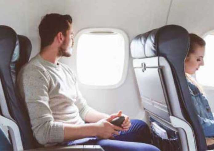 Τουρκία: Πρόστιμα σε επιβάτες αν βγάζουν τις ζώνες ασφαλείας πριν σταματήσει το αεροπλάνο