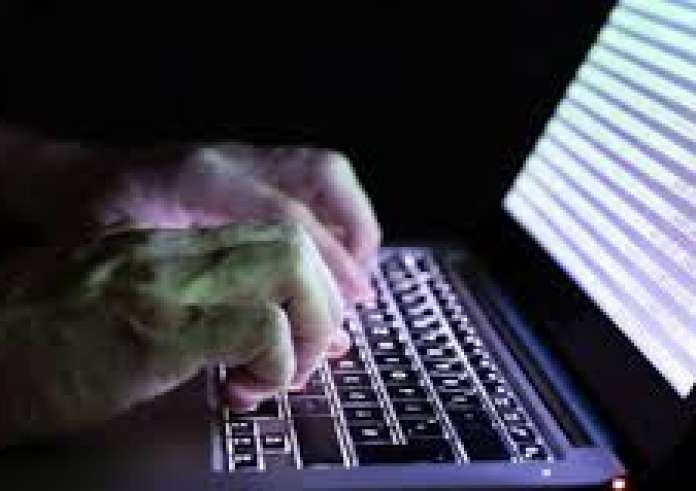 Ηλεκτρονικές απάτες: Πώς επιτήδειοι ξαφρίζουν χρήστες