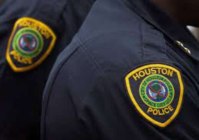 Μητέρα πήδηξε από γέφυρα στη Φλόριντα και τα δίδυμα παιδιά της βρέθηκαν νεκρά στο σπίτι της