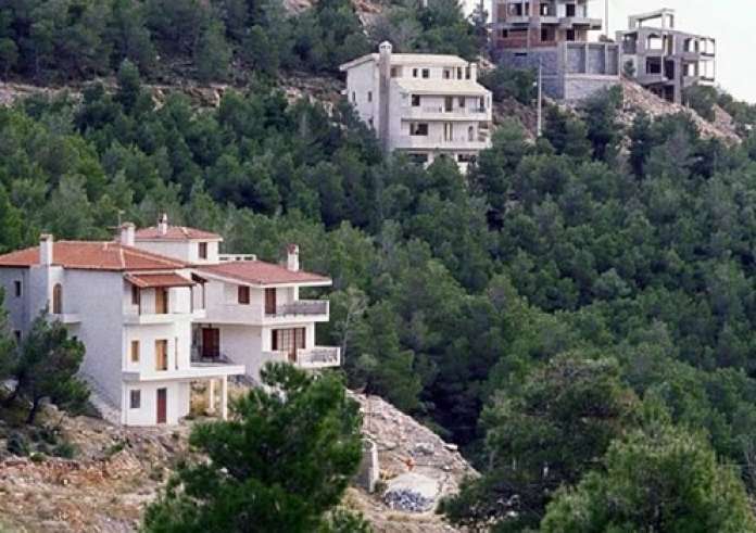 Ο Σκυλακάκης «επιστρατεύει» μπουλντόζες - «Έρχονται πολλές κατεδαφίσεις αυθαιρέτων»