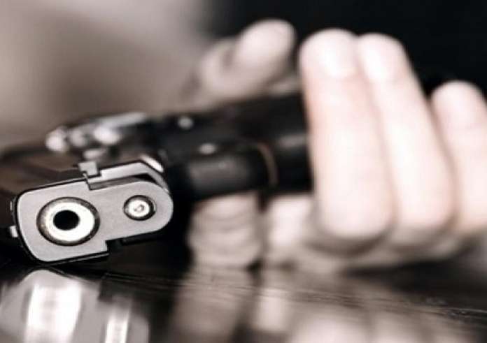 Επεισόδιο στο δημαρχείο του Αιγάλεω – 59χρονος απείλησε με όπλο τον Δήμαρχο