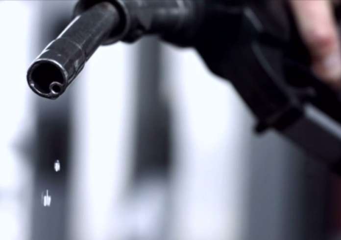 Καύσιμα: Η αμόλυβδη βενζίνη ξεπερνά τα 2 ευρώ. Τι ισχύει με την επιδότηση στη θέρμανση