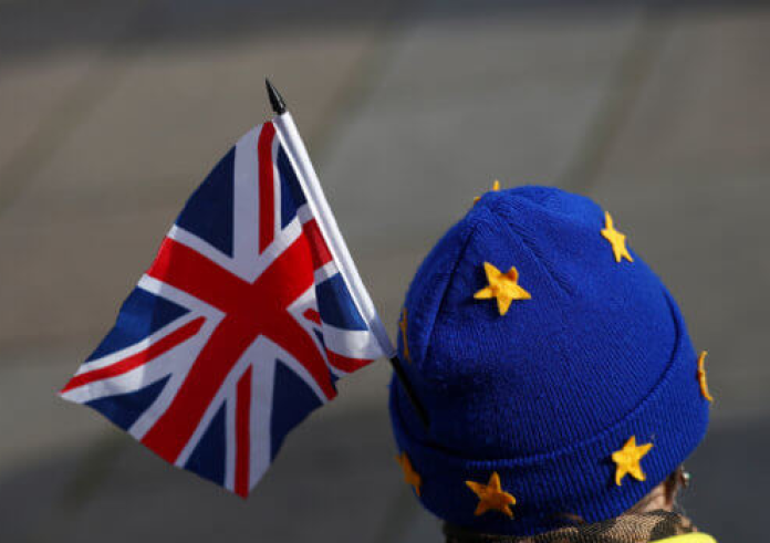 Brexit: Τι θα γίνει με τα δίδακτρα των φοιτητών από την ΕΕ που σπουδάζουν στη Βρετανία