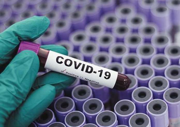 Στην φυλακή 64χρονος με κορονοϊό που έβηχε επίτηδες μπροστά στους συναδέλφους του