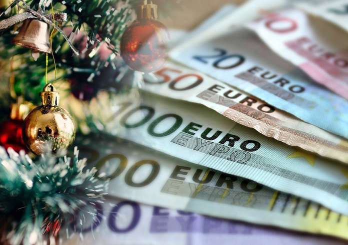 «Κλείδωσε» η 17η Δεκεμβρίου: Πληρώνονται Δώρο Χριστουγέννων και επιδόματα ΔΥΠΑ – Ποιοι πρέπει να μπουν σήμερα στο gov.gr