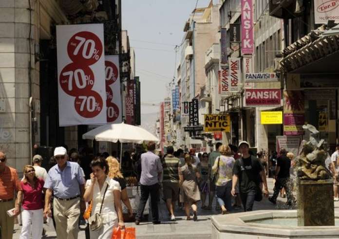 Ξεκινούν οι καλοκαιρινές εκπτώσεις 2025: Ποια Κυριακή θα λειτουργήσουν τα εμπορικά