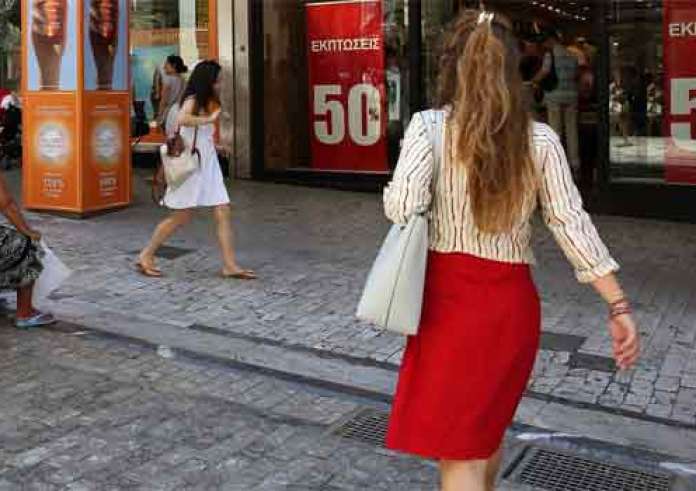 Θερινές εκπτώσεις: Πότε ξεκινούν - Tο ωράριο των καταστημάτων