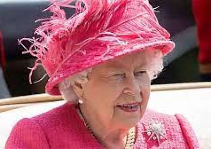 Βασίλισσα Ελισάβετ: Τατουάζ την μορφή της κάνουν χιλιάδες άνθρωποι