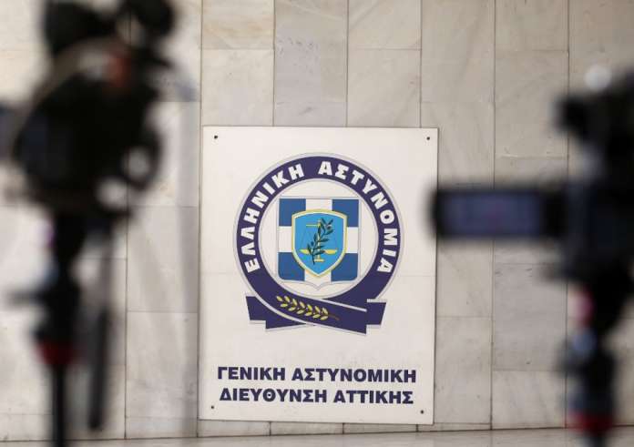 Συνελήφθησαν δύο αρχαιοκάπηλοι στην Πάτρα – Είχαν στην κατοχή τους μαχαίρια, σπαθιά και χατζάρες