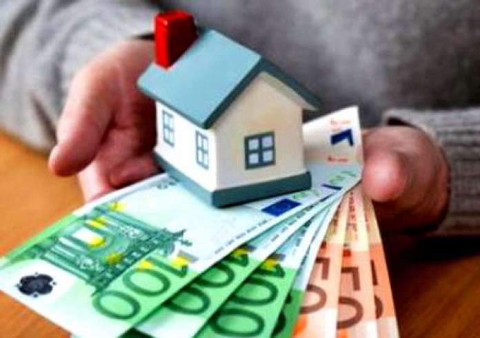 1 στους 3 Έλληνες δαπανά το 40% του εισοδήματος για στέγαση -  Στην πιο δυσχερή θέση στην Ε.Ε.