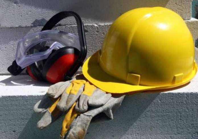 Nαυπηγεία Σαλαμίνας: Ένας νεκρός και ένας τραυματίας κατά τη διάρκεια εργασιών