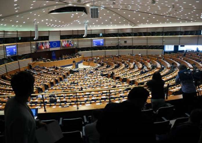 Ευρωεκλογές: Ποιος είναι ο μισθός των ευρωβουλευτών που θα εκλεγούν