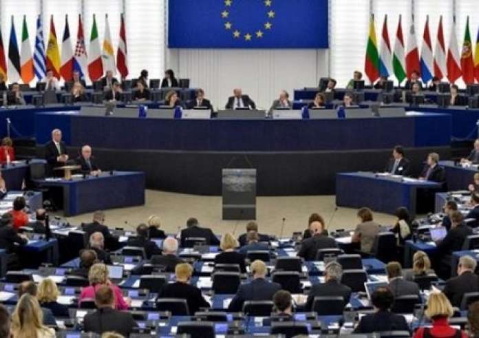 Ευρωπαϊκό Κοινοβούλιο: Τέσσερις συλλήψεις για διαφθορά - Ύποπτοι για δωροληψία από χώρα του Κόλπου
