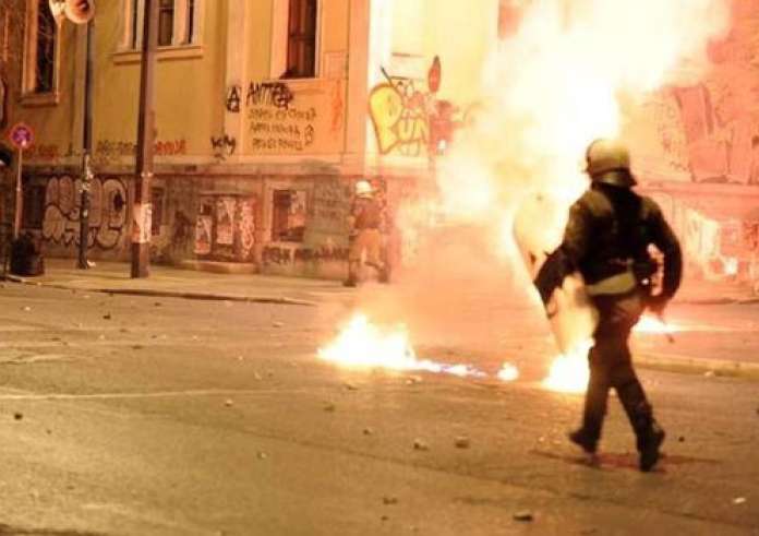 «Πόλεμος» στα Εξάρχεια για την 16χρονη που τραυματίστηκε στο Νέο Ηράκλειο