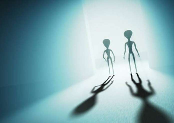 Πότε το αμερικανικό Ναυτικό θα έχει επαφή με εξωγήινους – Τι υποστηρίζει ταξιδιώτης του χρόνου