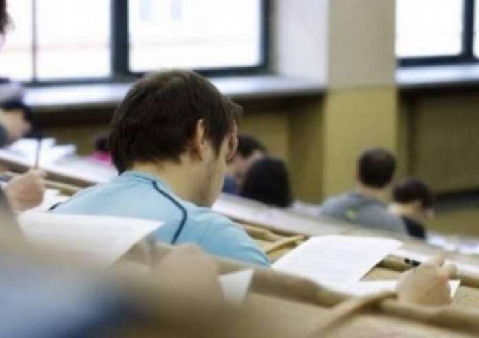 Έρχονται διαγραφές από τα φοιτητικά μητρώα: Τι ισχύει για όσους εργάζονται και τι είναι η μερική φοίτηση