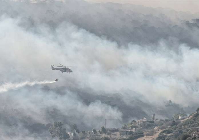 Μάχη με τις αναζωπυρώσεις στο Ρέθυμνο. Βελτιωμένη η εικόνα.  Κάηκαν σπίτια και ζώα