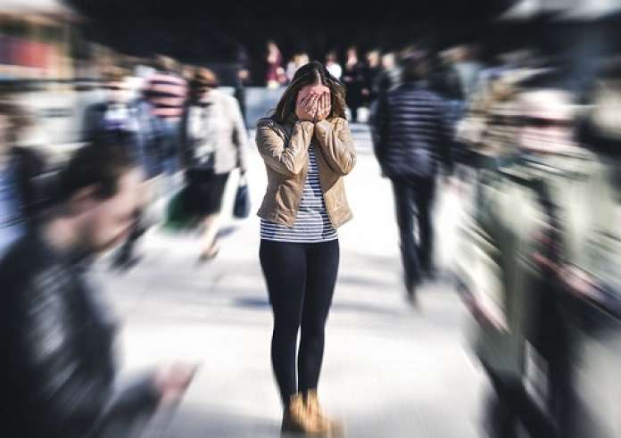 Κρίση Πανικού: Πώς να αναγνωρίσεις τα συμπτώματα