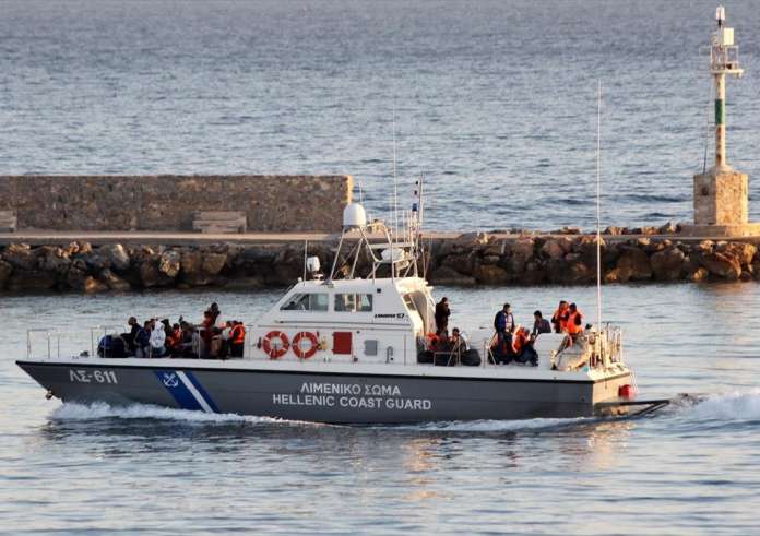 Μεταφορά 112 μεταναστών από την Κρήτη στον Πειραιά – Για που προορίζονται