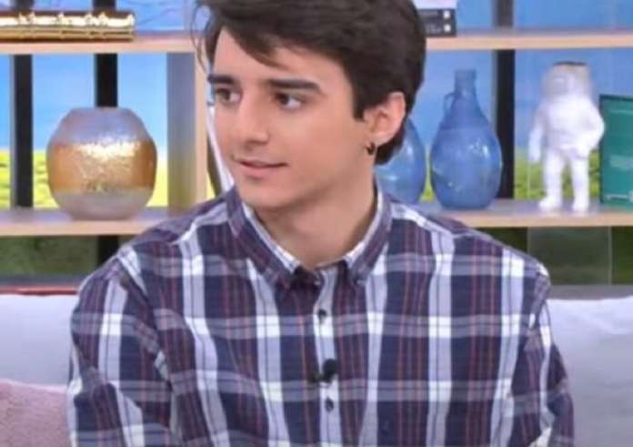 Σασμός: Ο Μανόλης ζητά από την Καλλιόπη κάτι που θα τη φέρει σε δύσκολη θέση