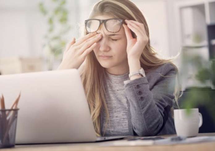 Ζαλίζεσαι συχνά; 5 πράγματα που δεν ήξερες ότι προκαλούν ζαλάδες