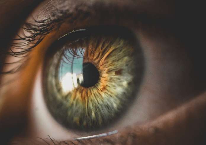 Μάτια: Αυτά τα 4 συμπτώματα μαρτυρούν σοβαρό πρόβλημα στο συκώτι