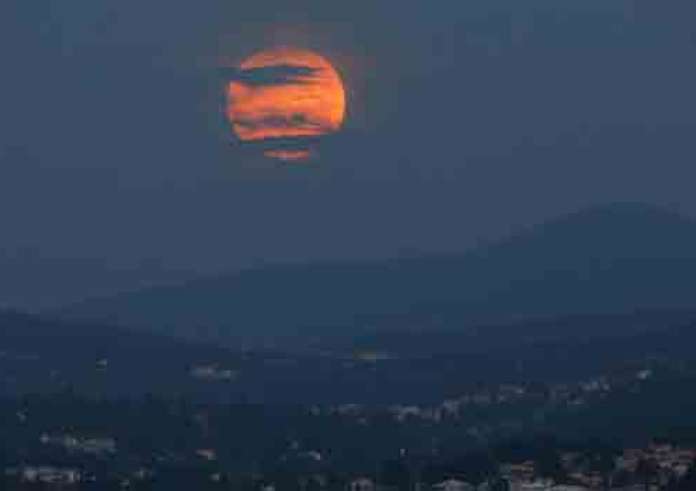 Πανσέληνος Νοεμβρίου 2025: Το φεγγάρι του κάστορα φωτίζει τον ουρανό – Όλα όσα πρέπει να ξέρετε