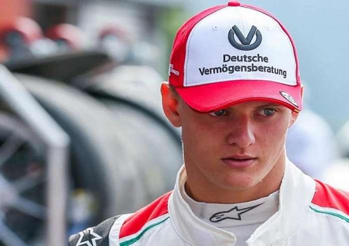 Σουμάχερ: Η ξαφνική κίνηση - μήνυμα ότι είναι ακόμη εδώ