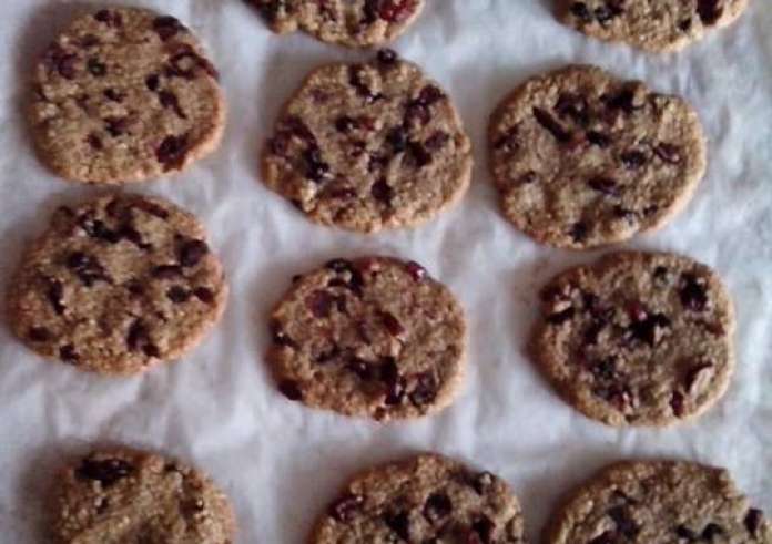 Θες γλυκό σε 10 λεπτά; Φτιάξε αυτά τα μπισκότα βρώμης με μόνο 3 υλικά